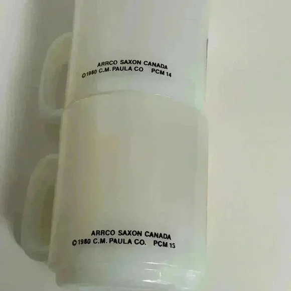 Set of 2 vintage Glasbake milk glass coffee mugs for grandma and grandpa - Picture 10 of 12